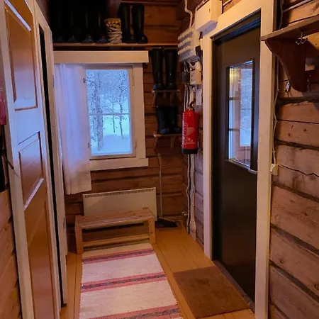 Saariselaellae, Sielukas Hirsimoekki - Unique *