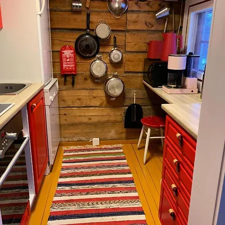 Saariselaellae, Sielukas Hirsimoekki - Unique * Саариселькя