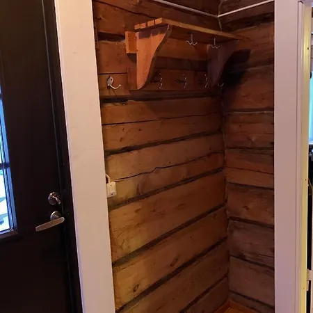 Saariselaellae, Sielukas Hirsimoekki - Unique *