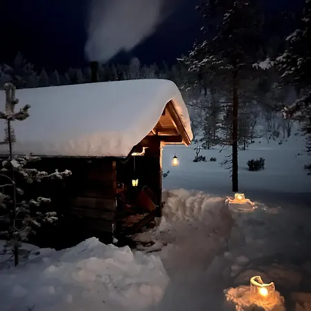 Saariselaellae, Sielukas Hirsimoekki - Unique *