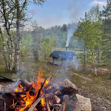 Saariselaellae, Sielukas Hirsimoekki - Unique