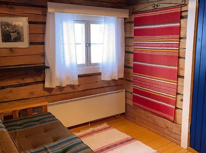 Saariselaellae, Sielukas Hirsimoekki - Unique *